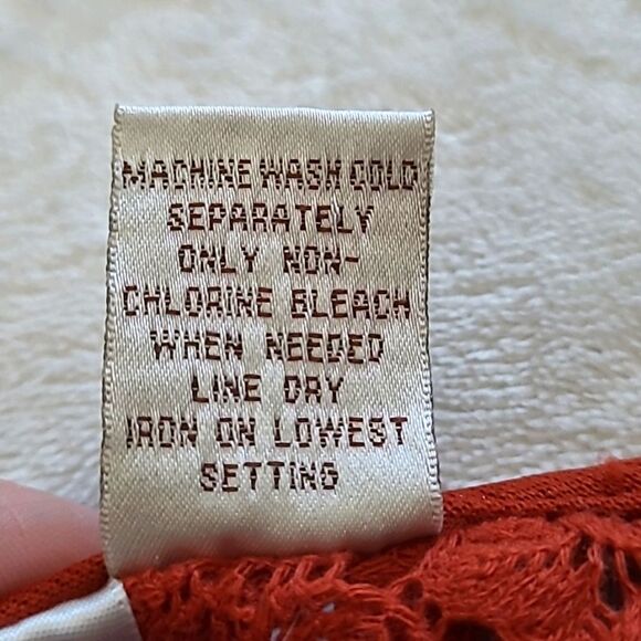 Mimi Chica Women's XS Crochet Rusty Red Overlay Tank Top Criss Cross Back Boho - Picture 12 of 15